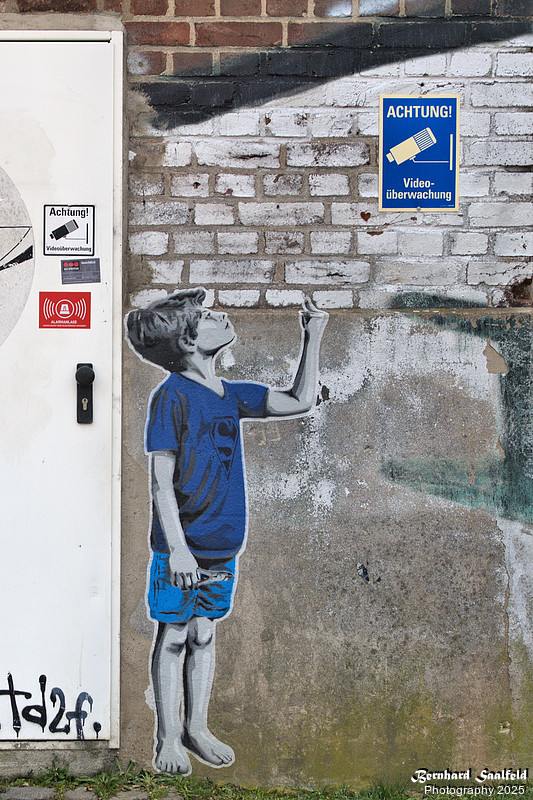 FCK (Tim Ossege) - Bernhard Saalfeld - Lichtbildkunst FCK (Tim Ossege) - Bernhard Saalfeld - Lichtbildkunst
